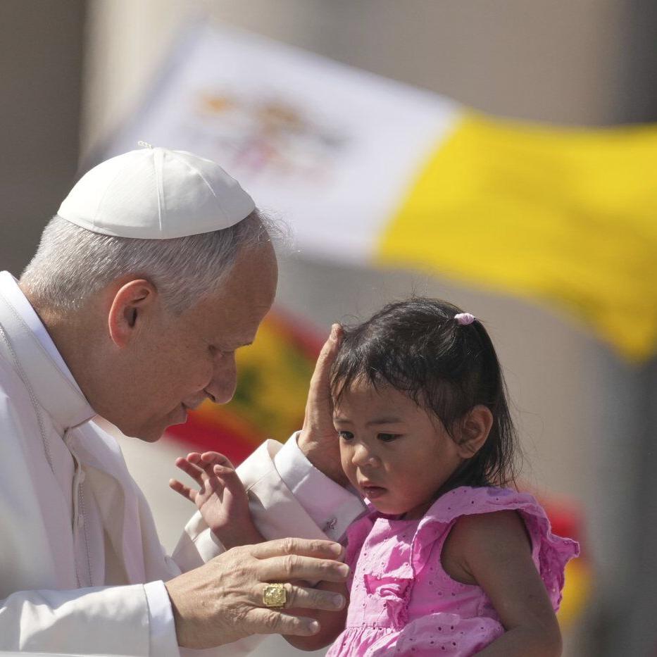 Pope Leo criticizes political nationalism and prays for reconciliation and dialogue
